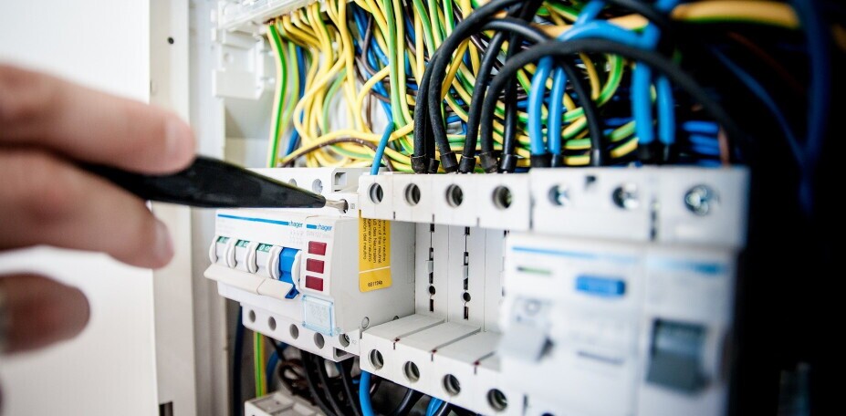 Hausmeister/in mit abgeschlossener Fachausbildung Elektriker/in / Elektroniker/in (m/w/d), 1. Bild